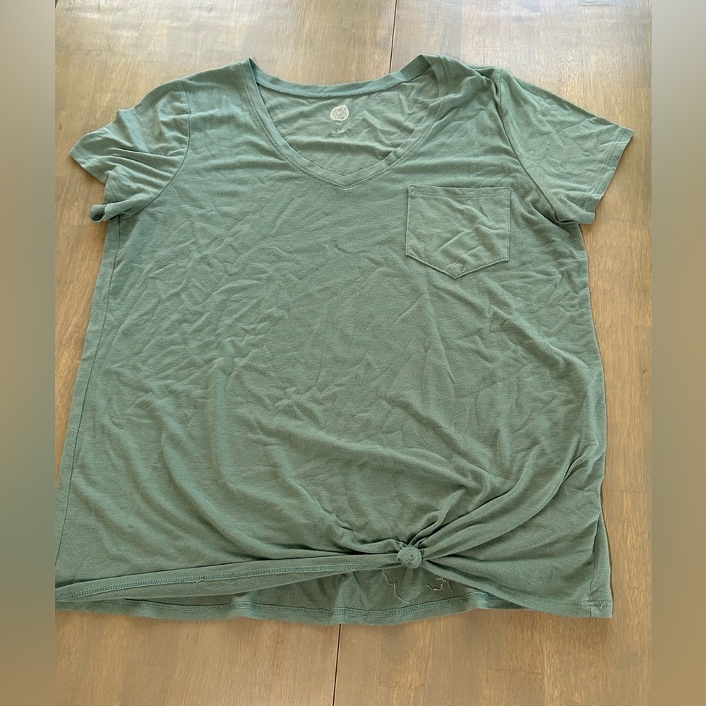 Women’s Casual V-neck T-Shirt